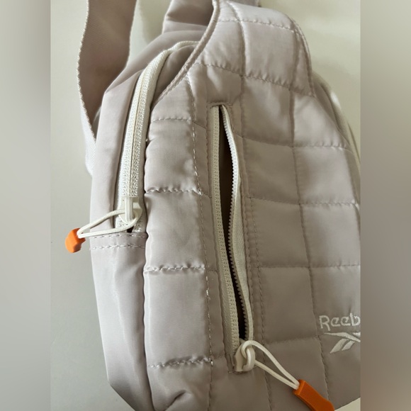 Reebok Crossbody Travel Bag - Picture 4 of 11